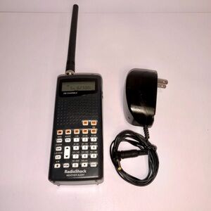 RadioShack PRO-404 Scanner 200 Ch Weather Alert w/ Charger Working!